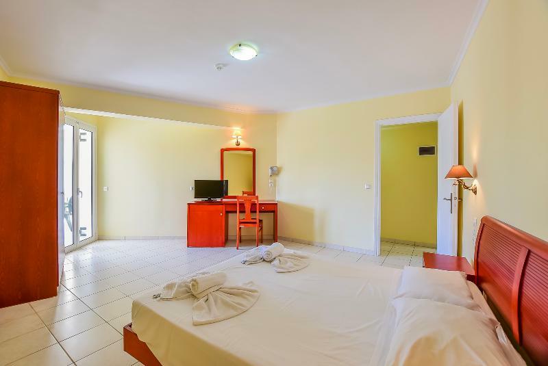 Timos Hotel Laganas Esterno foto